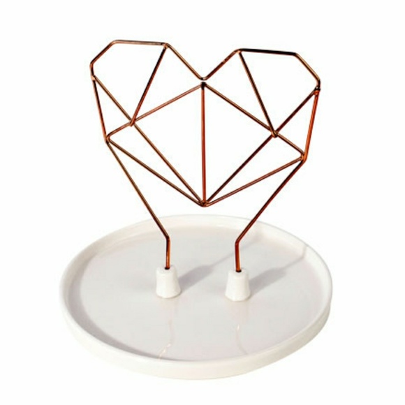 Coxet Wire Heart Ceramic Jewelry Holder - Picture 1 of 3